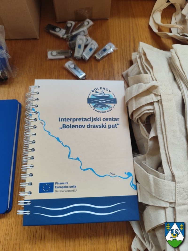 IMG c6117ffd7ee4d7af8adbb63e83eaaab2 V