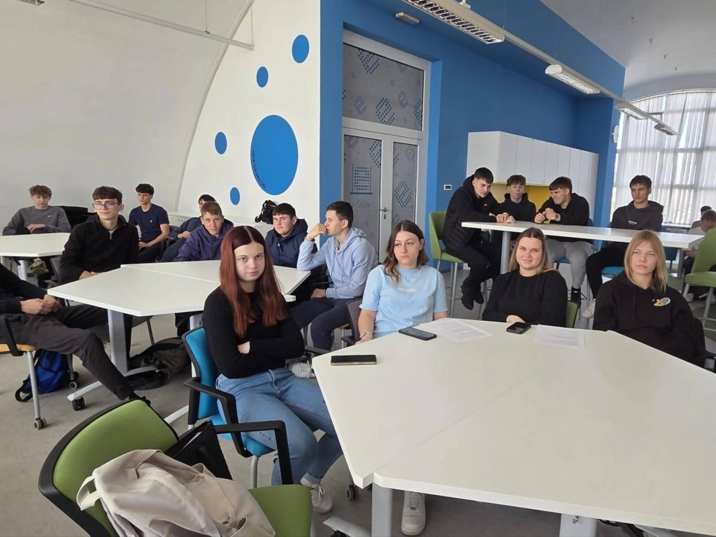 654860556 1802665741049492 1120678429336839284 n