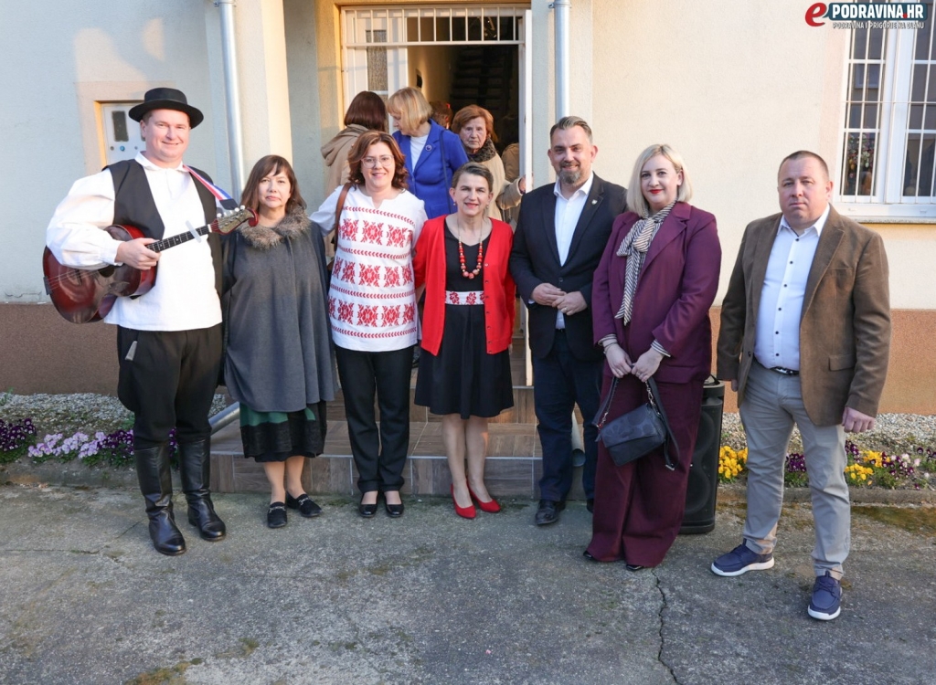 Usred molvarske ravnice uz ples i pisanice 8