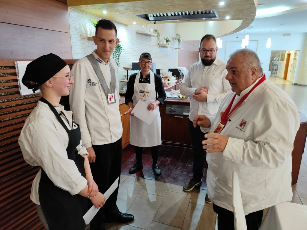 678626811 1259608172925338 835347989223477195 n