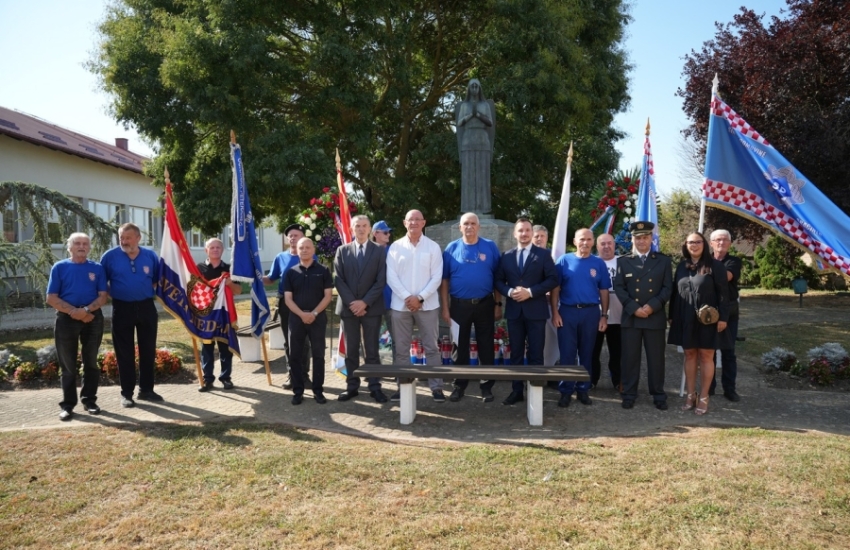 U Peterancu održan 15. memorijalni susret hrvatskih dragovoljaca i branitelja Domovinskog rata