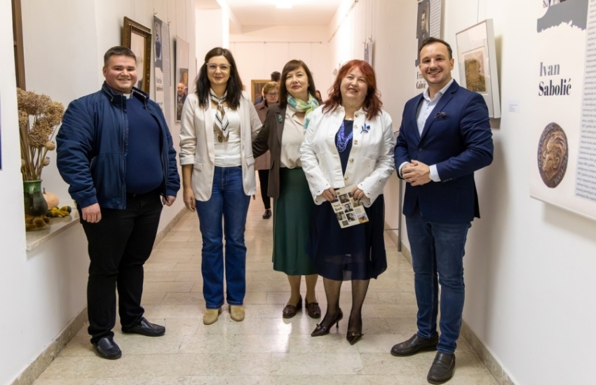 Izložba „Naši ljudi“ u Peterancu odala priznanje zaslužnim mještanima