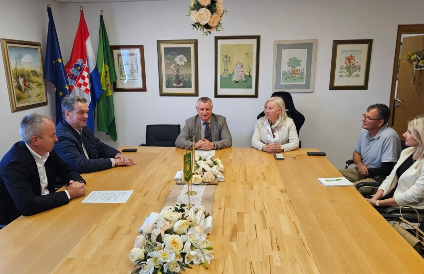 U Hlebinama održan radni sastanak s predstavnicima Hrvatskih voda