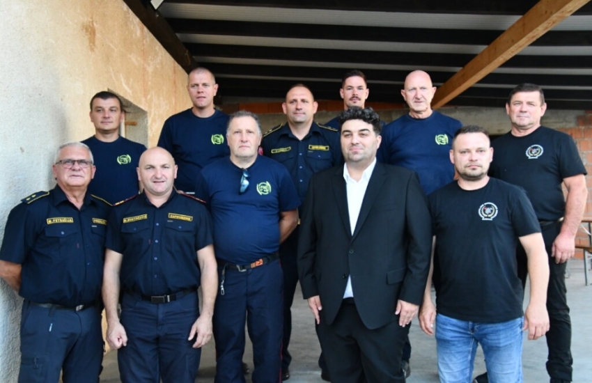 Francuski GSCF donirao vrijednu opremu DVD-u Ruševac