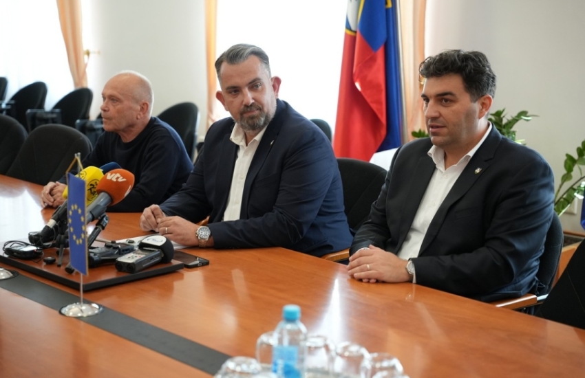 Župan predstavio ulaganja na području županije: „Bavimo se stvarnim problemima građana, a ne stvaranjem političkih pamfleta kao neki lokalni čelnici“