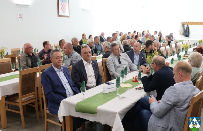 Udruga vinogradara i vinara Soviljnjak Rasinja proslavila 25. obljetnicu