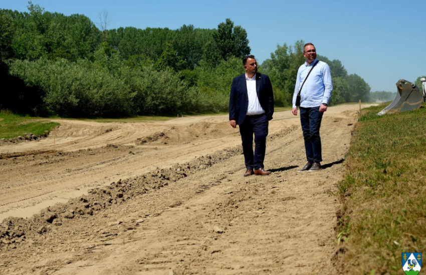 Župan Golubić obišao radove na modernizaciji nasipa Komatnica–Ledine