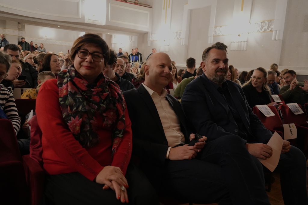 f210e9a7 9003 447f 858c 075626fa5c27