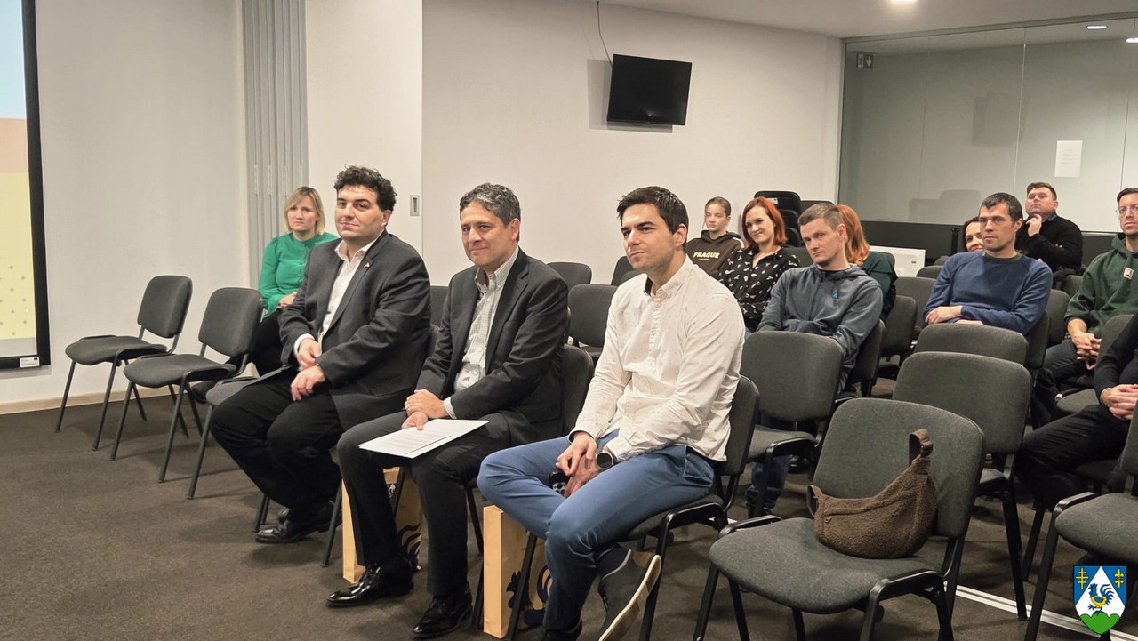 WhatsApp Image 2025 12 07 at 13.21.06 3