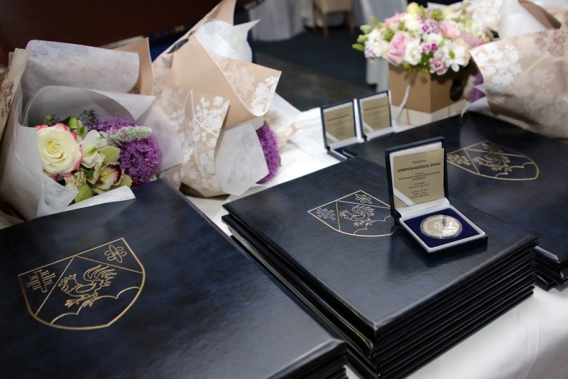 javna priznanja 2022 800x800 equal