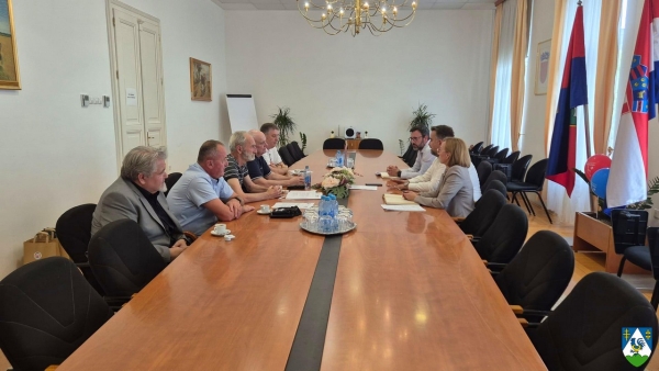 U Županijskoj upravi održan sastanak s predstavnicima Udruge dragovoljaca i veterana Domovinskog rata Republike Hrvatske