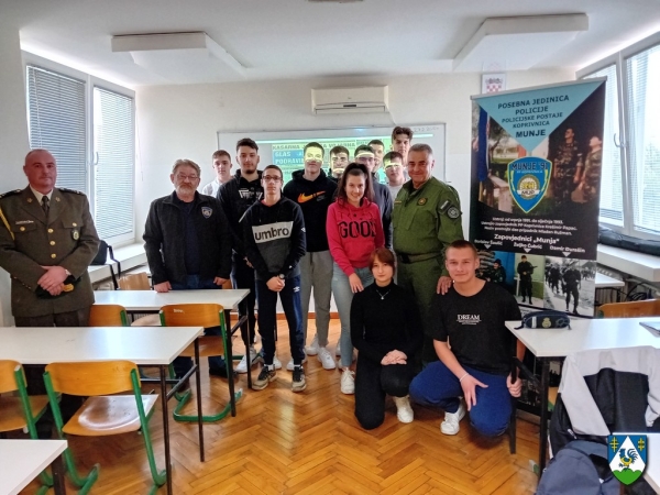 U Srednjoj školi Koprivnica započela provedba programa kojim branitelji približavaju zbivanja u Domovinskom ratu