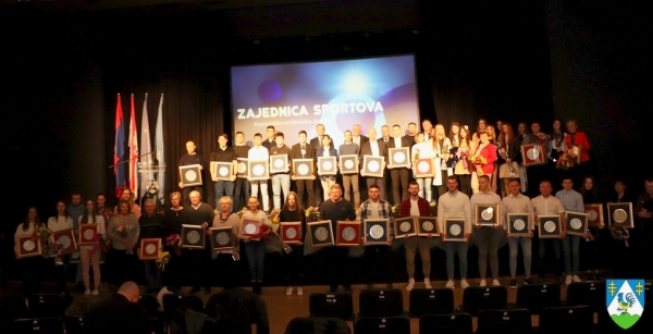 Uručena priznanja najuspješnijim sportašicama, sportašima i sportskim djelatnicima Koprivničko-križevačke županije u 2022. godini
