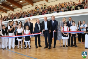 Rasinja dobila novu školsku sportsku dvoranu vrijednu preko 16 milijuna kuna