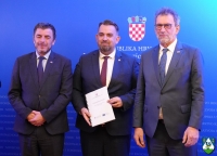 Županija za izgradnju školske sportske dvorane u Kalniku osigurala 1,1 milijun</div>...							</div>
											</li>
																													<li>
													<h3 class=