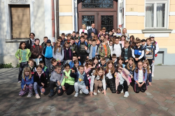 Županijsku upravu posjetili učenici OŠ Ljudevita Modeca Križevci