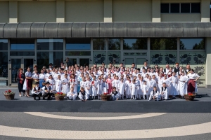 Mali folklora&scaron;i odu&scaron;evili publiku na 23. Županijskoj smotri dječjeg folklora