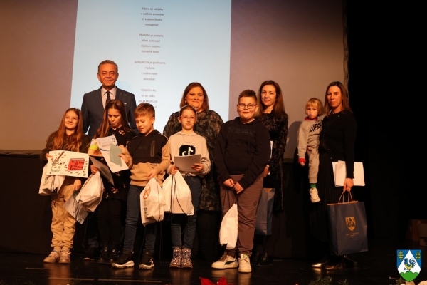 Učenicima i mentorima dodijeljene nagrade za najbolje radove na natječaju „Moja županija bez korupcije“