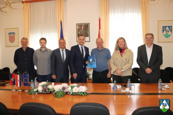 Potpisan Ugovor za rekonstrukciju igrališta Srednje škole Koprivnica