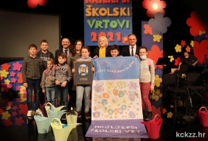 PŠ Otočka primila nagradu za najljepši školski vrt među područnim školama u Hrvatskoj, posebno priznanje i Učeničkom domu Križevci