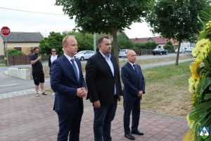 Povodom Dana antifašističke borbe položeni vijenci i zapaljene svijeće