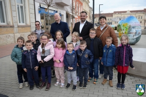 Župan Golubić otvorio 17. izložbu pisanica oslikanih u maniri naive