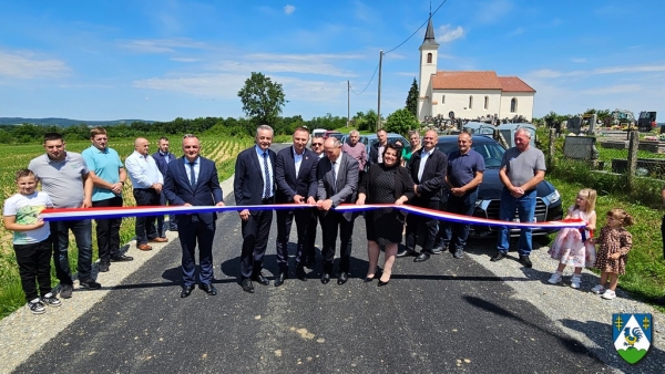 Otvorena modernizirana cesta između naselja Gornji Križ – Široko Selo